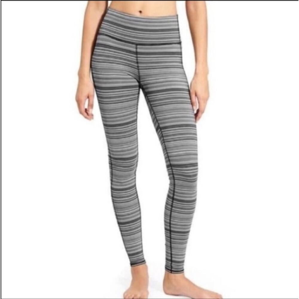 Athleta Chaturanga High Rise Stripe Spacedye Tight Black White Leggings sz M